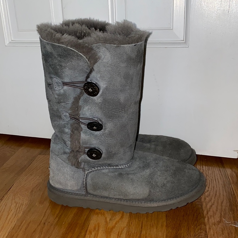 Ugg Bailey button triplet II boot